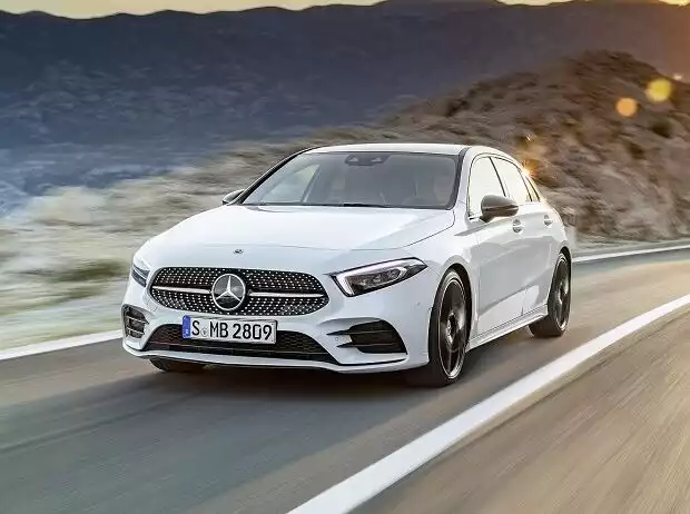Mercedes-Benz A-Klasse 2018 Titel-Bild zur News: Mercedes-Benz A-Klasse 2018