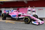 Sergio Perez (Force India) und Esteban Ocon (Force India) 