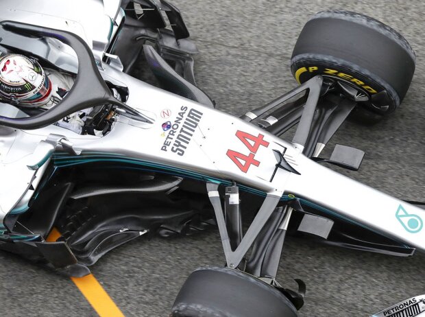 Mercedes, Bargeboards, W09