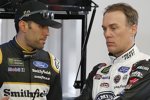 Aric Almirola (Stewart-Haas) und Kevin Harvick (Stewart-Haas) 