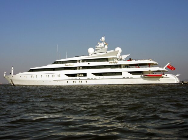Vijay Mallyas Superyacht Indian Empress Vijay Mallyas Superyacht Indian Empress