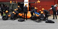 Bild zum Inhalt: Formel-1-Live-Ticker: Boxenstopp-Pannen bei McLaren