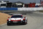 Gianmaria Bruni (Porsche), Laurens Vanthoor (Porsche) und Earl Bamber 