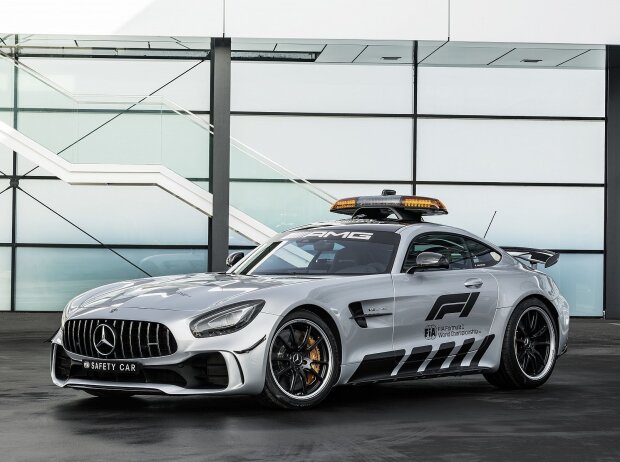 Titel-Bild zur News: Das Safety-Car der Formel 1 2018: Mercedes-AMG GT R