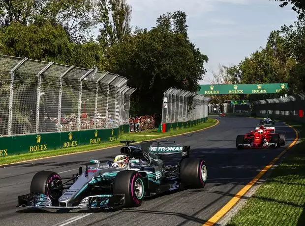 Titel-Bild zur News: Lewis Hamilton, Sebastian Vettel