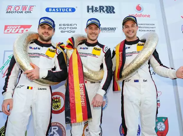 Laurens Vanthoor, Kevin Estre, Earl Bamber Titel-Bild zur News: Laurens Vanthoor, Kevin Estre, Earl Bamber