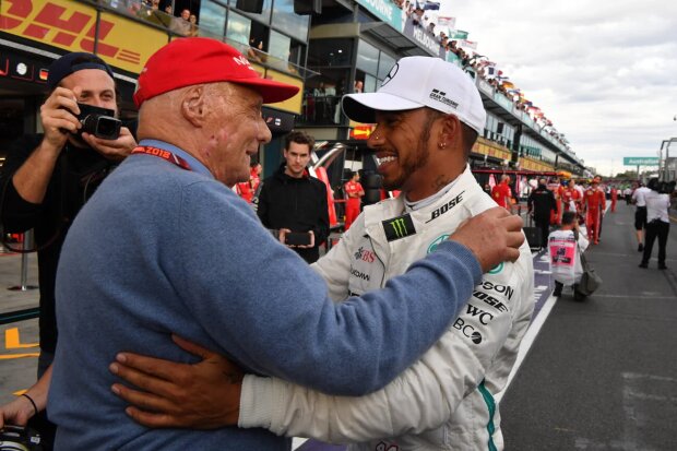 Lewis Hamilton Niki Lauda Mercedes Mercedes AMG Petronas Motorsport F1 ~Lewis Hamilton (Mercedes) und Niki Lauda ~ Lewis Hamilton Niki Lauda Mercedes Mercedes AMG Petronas Motorsport F1 ~Lewis Hamilton (Mercedes) und Niki Lauda ~