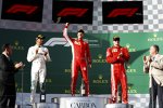 Sebastian Vettel (Ferrari), Lewis Hamilton (Mercedes) und Kimi Räikkönen (Ferrari) 