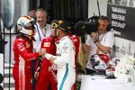 Sebastian Vettel (Ferrari), Kimi Räikkönen (Ferrari) und Lewis Hamilton (Mercedes) 