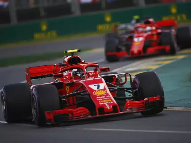 Kimi Räikkönen, Sebastian Vettel Titel-Bild zur News: Kimi Räikkönen, Sebastian Vettel