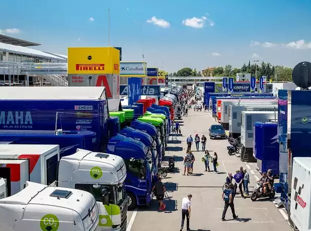 MotoGP Fahrerlager Titel-Bild zur News: MotoGP Fahrerlager