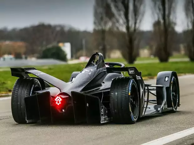 Titel-Bild zur News: Stephane Sarrazin