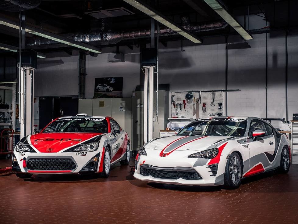 TOYOTA GAZOO Racing Trophy 2018: Toyota GT86 CS-R3 Rallye-Auto und Toyota GT86 CS-Cup Rennfahrzeug