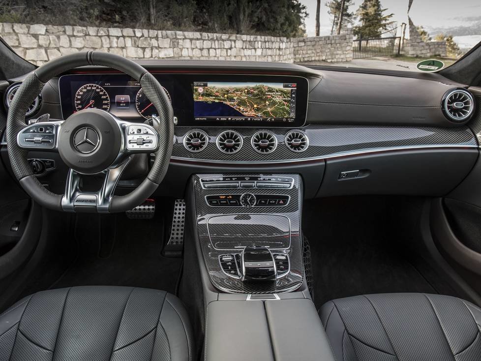 Innenraum und Cockpit des Mercedes-AMG CLS 53 4MATIC+ 2018