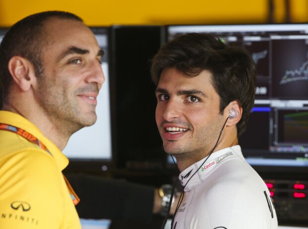 Cyril Abiteboul, Carlos Sainz Cyril Abiteboul, Carlos Sainz