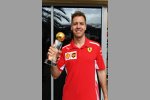 Fahrer des Jahres: Sebastian Vettel (Ferrari) mit dem Motorsport-Total.com-Award 2017