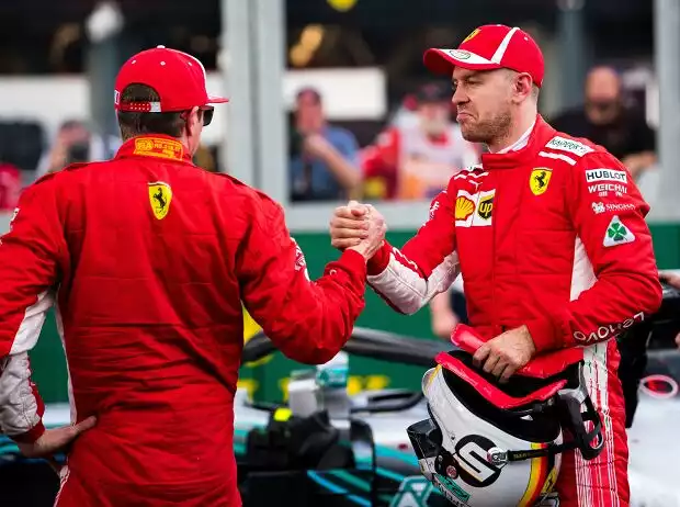 Kimi Räikkönen, Sebastian Vettel Titel-Bild zur News: Kimi Räikkönen, Sebastian Vettel