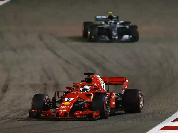 Sebastian Vettel, Valtteri Bottas Titel-Bild zur News: Sebastian Vettel, Valtteri Bottas