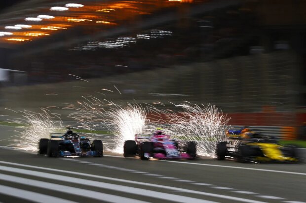 Lewis Hamilton Esteban Ocon Nico Hülkenberg Fernando Alonso Force India Sahara Force India F1 Team F1Mercedes Mercedes AMG Petronas Motorsport F1McLaren McLaren F1 Team F1 ~Lewis Hamilton (Mercedes), Esteban Ocon (Force India), Nico Hülkenberg (Renault) und Fernando Alonso (McLaren) ~ Lewis Hamilton Esteban Ocon Nico Hülkenberg Fernando Alonso Force India Sahara Force India F1 Team F1Mercedes Mercedes AMG Petronas Motorsport F1McLaren McLaren F1 Team F1 ~Lewis Hamilton (Mercedes), Esteban Ocon (Force India), Nico Hülkenberg (Renault) und Fernando Alonso (McLaren) ~