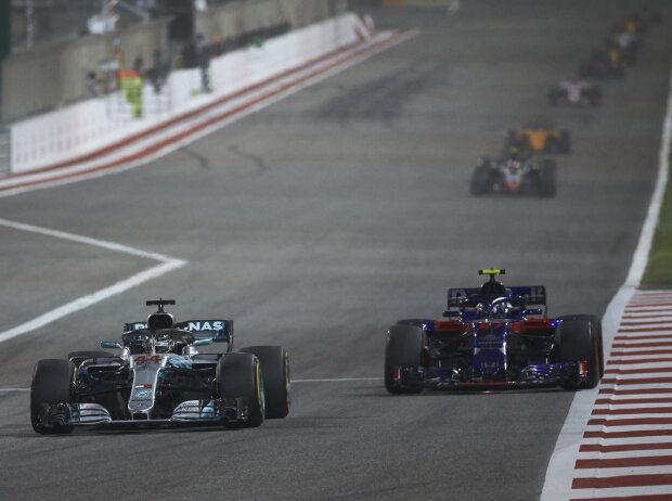 Lewis Hamilton, Pierre Gasly Lewis Hamilton, Pierre Gasly