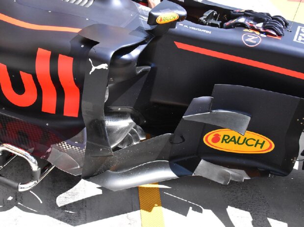 Red Bull RB13: Bargeboards