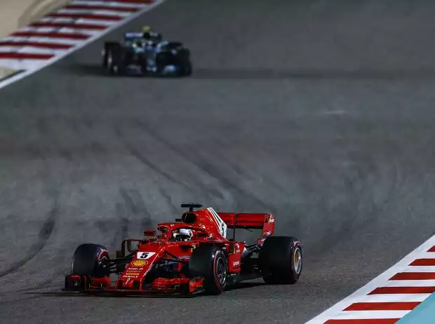 Sebastian Vettel, Valtteri Bottas Titel-Bild zur News: Sebastian Vettel, Valtteri Bottas