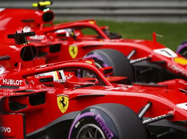 Sebastian Vettel, Kimi Räikkönen Titel-Bild zur News: Sebastian Vettel, Kimi Räikkönen