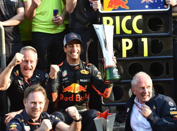Titel-Bild zur News: Daniel Ricciardo, Helmut Marko, Christian Horner, Martin Whitmarsh