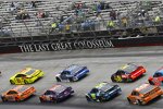 Joey Logano (Penske) und Paul Menard (Wood) 