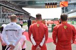 Valtteri Bottas (Mercedes), Sebastian Vettel (Ferrari) und Kimi Räikkönen (Ferrari) 