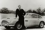 Sean Connery mit Aston Martin DB 5 (1964)