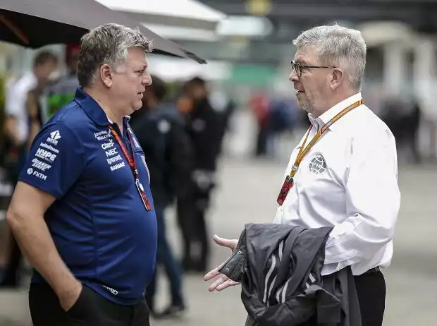 Titel-Bild zur News: Otmar Szafnauer, Ross Brawn