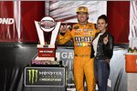 Kyle Busch (Gibbs) mit Ehefrau Samantha