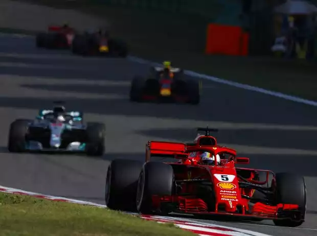 Sebastian Vettel, Lewis Hamilton Titel-Bild zur News: Sebastian Vettel, Lewis Hamilton