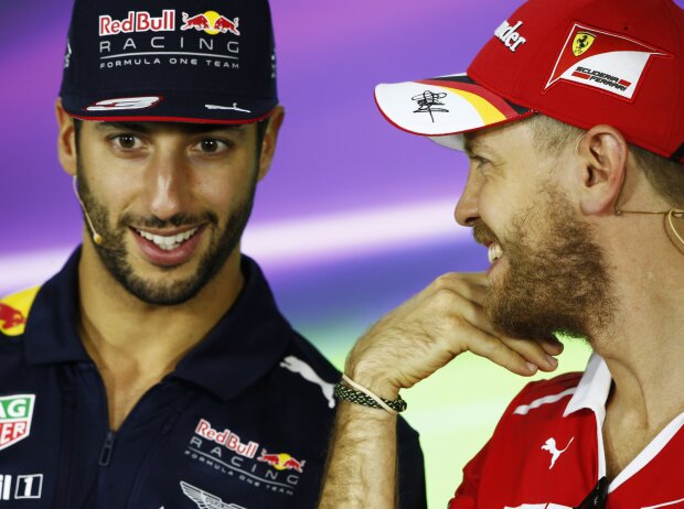 Daniel Ricciardo, Sebastian Vettel Daniel Ricciardo, Sebastian Vettel