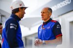 Pierre Gasly (Toro Rosso) und Franz Tost 