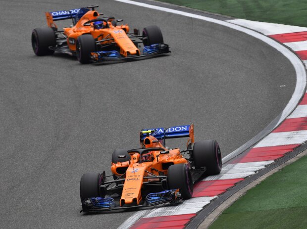 Stoffel Vandoorne, Fernando Alonso