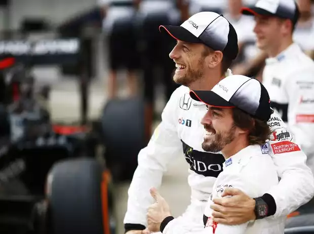 Fernando Alonso, Jenson Button, Stoffel Vandoorne Titel-Bild zur News: Fernando Alonso, Jenson Button, Stoffel Vandoorne