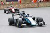 Bild zum Inhalt: Formel 2 Baku: Albon gewinnt chaotisches Hauptrennen