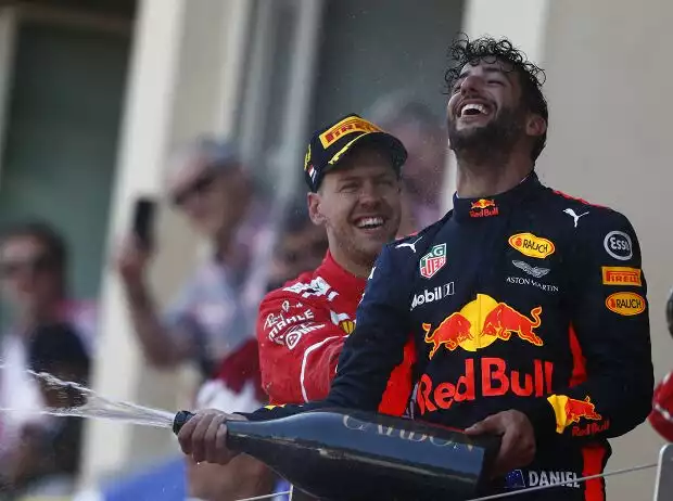 Sebastian Vettel, Daniel Ricciardo Titel-Bild zur News: Sebastian Vettel, Daniel Ricciardo
