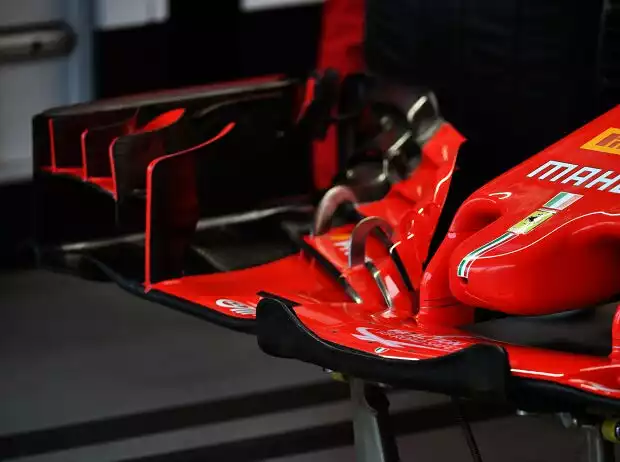 Frontflügel bei Ferrari Titel-Bild zur News: Frontflügel bei Ferrari