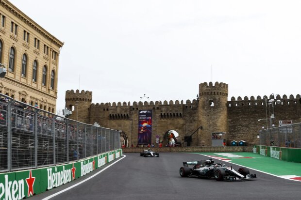 Lewis Hamilton Valtteri Bottas Mercedes Mercedes AMG Petronas Motorsport F1 ~Lewis Hamilton (Mercedes) und Valtteri Bottas (Mercedes) ~ Lewis Hamilton Valtteri Bottas Mercedes Mercedes AMG Petronas Motorsport F1 ~Lewis Hamilton (Mercedes) und Valtteri Bottas (Mercedes) ~