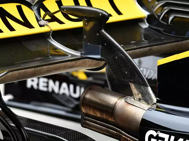 Titel-Bild zur News: Auspuff am Renault R.S.17