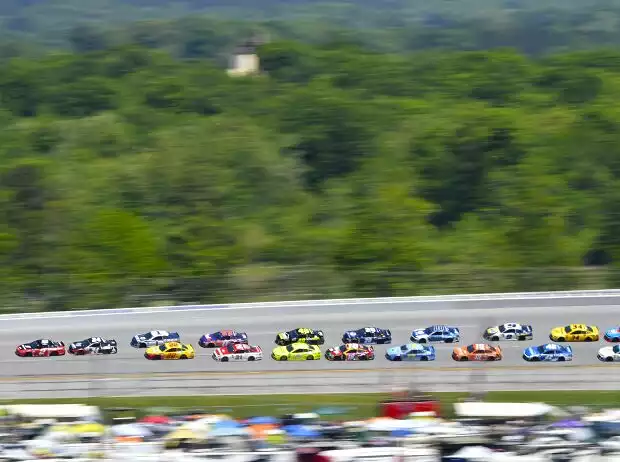 Brad Keselowski, Joey Logano Titel-Bild zur News: Brad Keselowski, Joey Logano