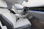 Innenraum und Cockpit des Volkswagen Touareg Elegance 2018