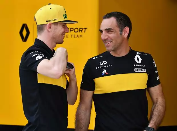 Nico Hülkenberg, Cyril Abiteboul Titel-Bild zur News: Nico Hülkenberg, Cyril Abiteboul