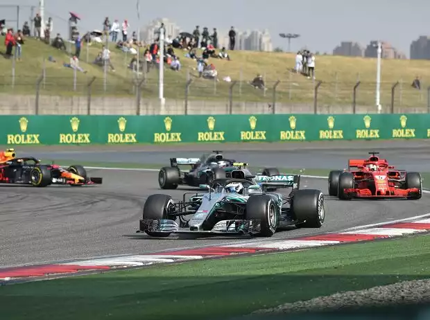 Valtteri Bottas, Sebastian Vettel Titel-Bild zur News: Valtteri Bottas, Sebastian Vettel