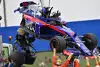 Bild zum Inhalt: Heftiger Crash von Hartley: Toro Rosso bricht auseinander