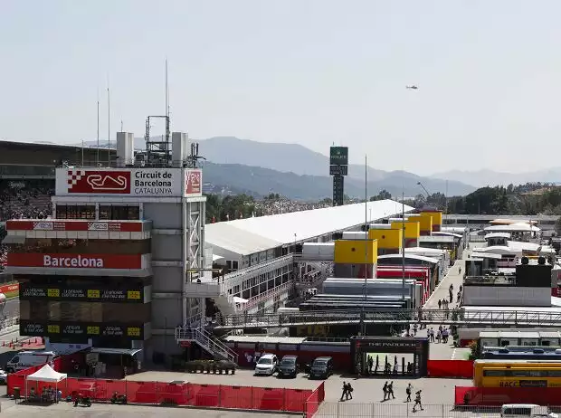 Paddock in Barcelona Titel-Bild zur News: Paddock in Barcelona