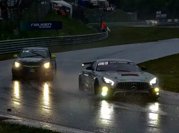 Regen auf der Nordschleife Titel-Bild zur News: Regen auf der Nordschleife